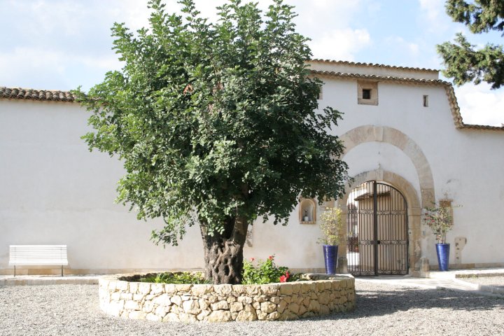 丘萨卡洛农庄酒店(Agriturismo Chiusa di Carlo)