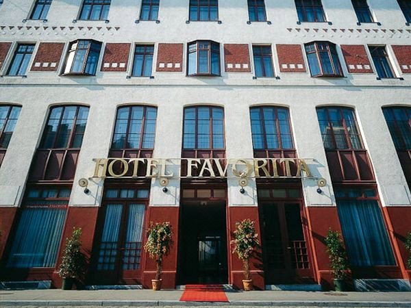 法沃里塔奥地利流行酒店(Austria Trend Hotel Favorita)