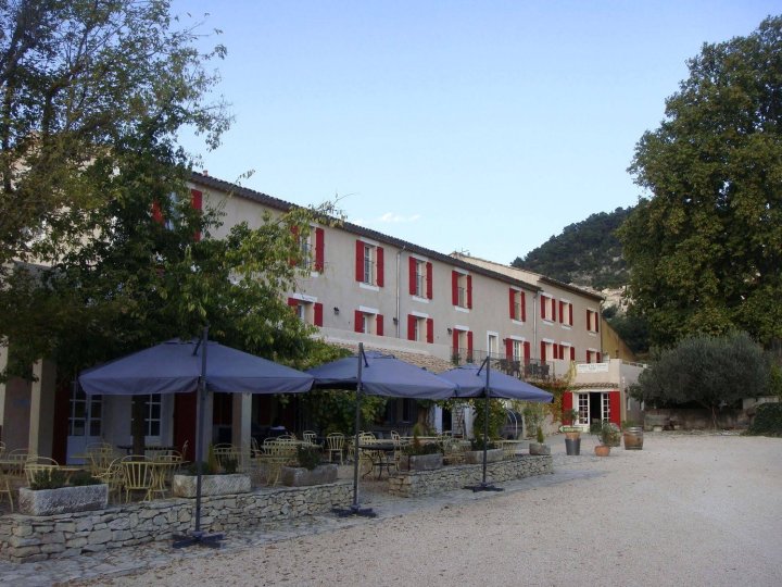 多明尼德卡巴斯酒店(Domaine de Cabasse)