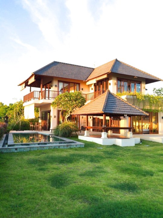 巴厘卡朗基拉纳别墅(Villa Karang Kirana Bali)