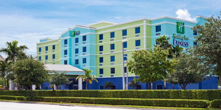 劳德代尔堡机场 - 克鲁智选假日套房酒店 - IHG 旗下酒店(Holiday Inn Express Hotel & Suites Fort Lauderdale Airport/Cruise Port, an IHG Hotel)