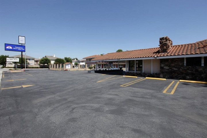 皮可里韦拉东洛杉矶美洲贝斯特维佑酒店(Americas Best Value Inn Pico Rivera Los Angeles E)