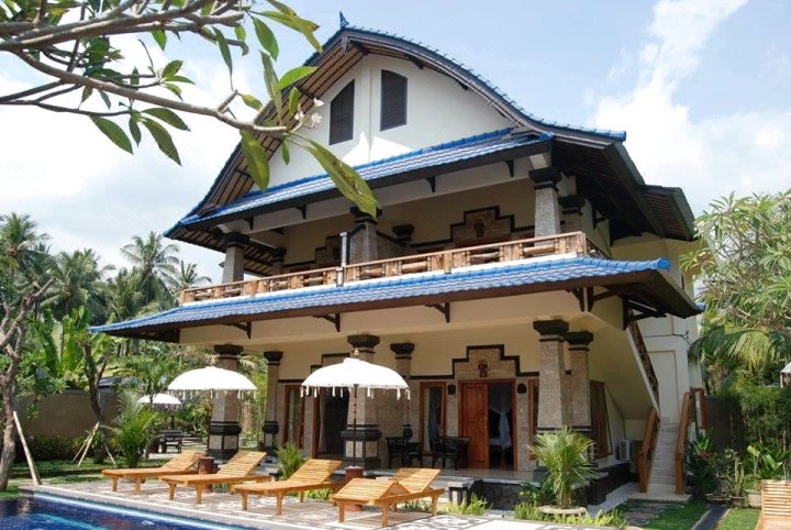 罗维纳巴厘岛杰格格别墅(Lovina Bali Jegeg Villa)