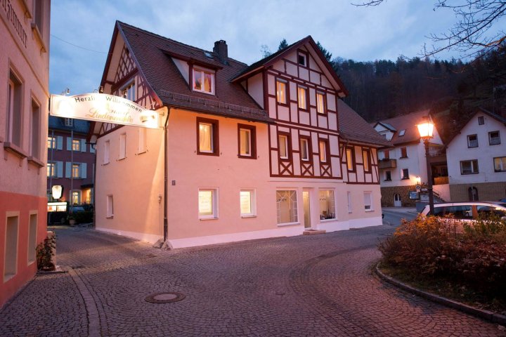 哈特林德姆酒店(Hotel Hartl's Lindenmühle)