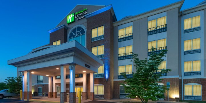 伍德布里奇智选假日酒店及套房(Holiday Inn Express Hotel & Suites Woodbridge, an IHG Hotel)