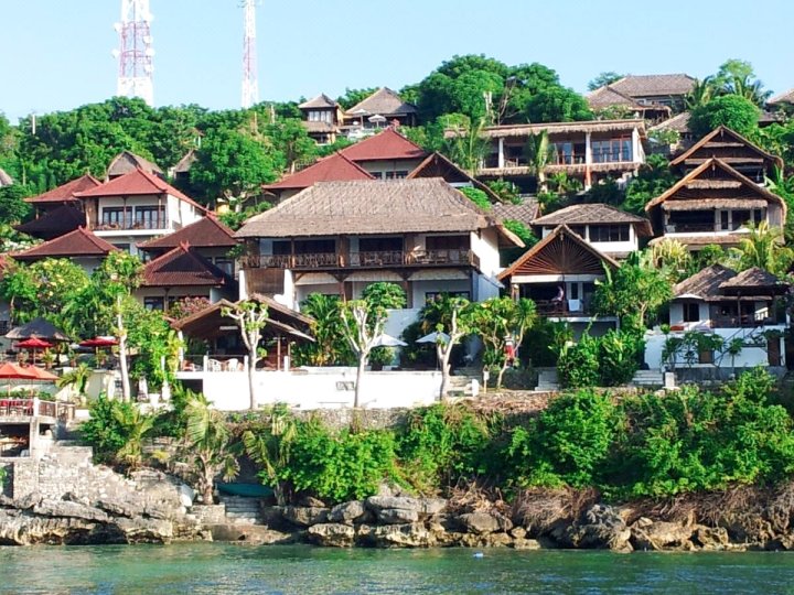 伦博港和谐酒店(Lembongan Harmony Villas)