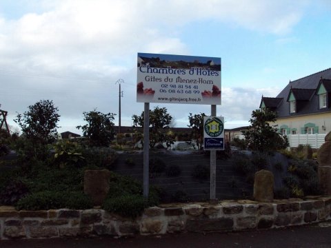 梅内斯-霍姆住宿加早餐旅馆(Gîtes du Ménez-Hom)