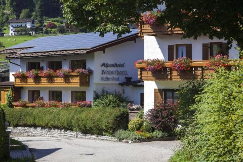 贝希特斯加登阿尔卑斯酒店(Alpenhotel Weiherbach)
