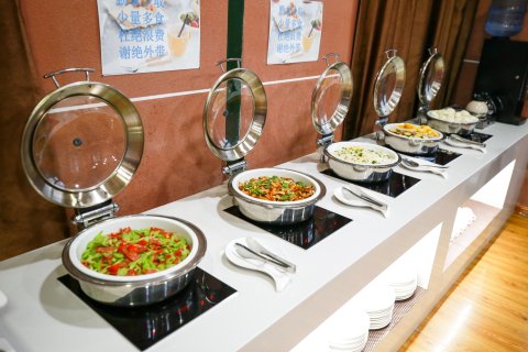 熹雲酒店(西安西北工业大学大唐西市地铁站店)