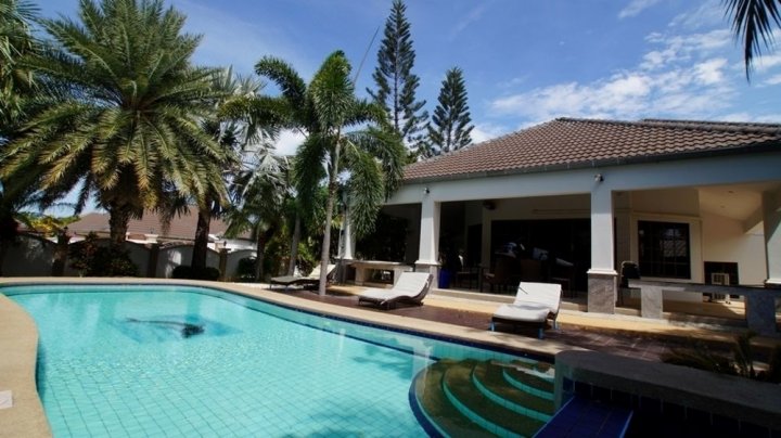 华欣班安平瑟麦泳池别墅酒店(Baan Pimsamai Pool Villa Hua Hin)