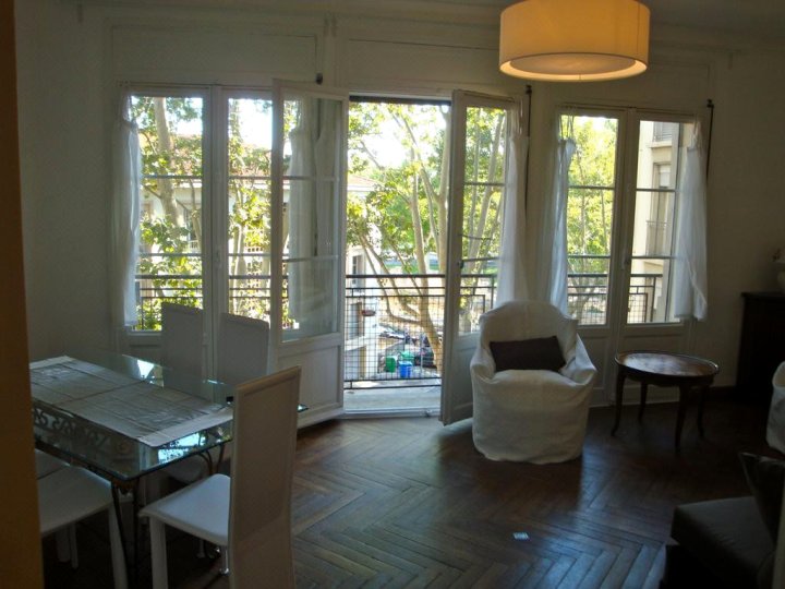 亚维侬市中心舒适公寓(Appartement Tout Confort Avignon Intra Muros)