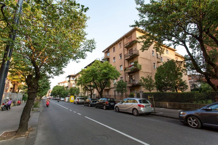 维罗纳超级梦想公寓酒店(Verona Super Dream Apartment)