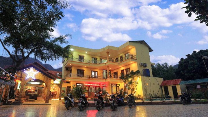 团尼奥克酒店(Tuan Ngoc Hotel)