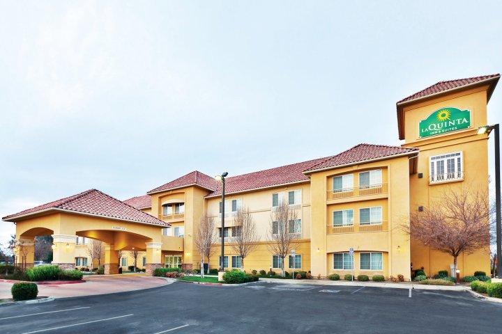 弗雷斯诺西北拉昆塔旅馆及套房酒店(La Quinta by Wyndham Fresno Northwest)