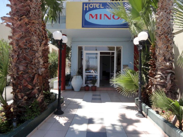 米诺斯酒店(Minoa Hotel)