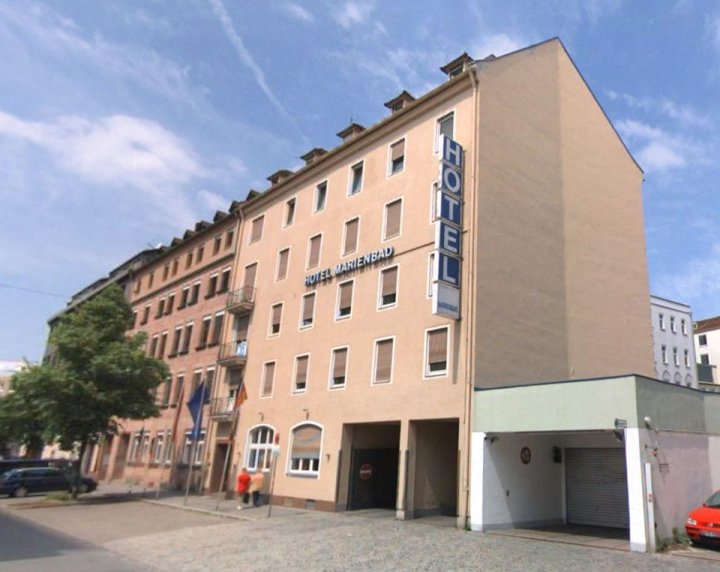 马里昂巴德酒店(Hotel Marienbad)
