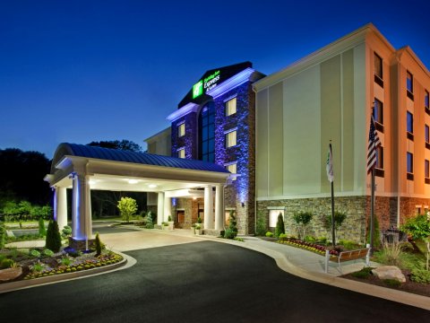 费尔本智选假日套房酒店 - IHG 旗下酒店(Holiday Inn Express Hotel & Suites Fairburn, an IHG Hotel)