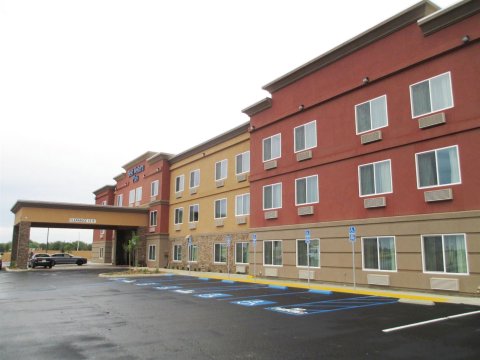 迪斯特普佩贝斯特韦斯特优质酒店(Best Western Plus Desert Poppy Inn)