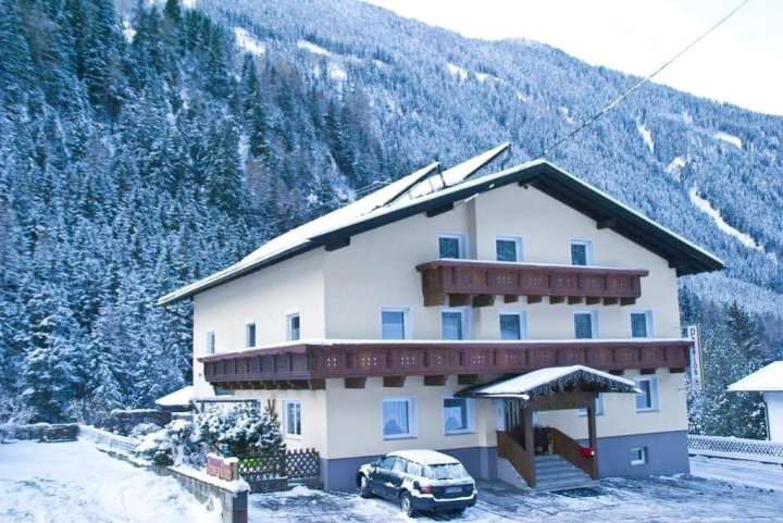 Pension Köhler XXX Frühstückspension Incl Sommercard XXX