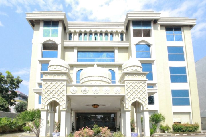 萨尔谭莱达鲁萨兰国棉兰酒店(The Sulthan Darussalam Medan)