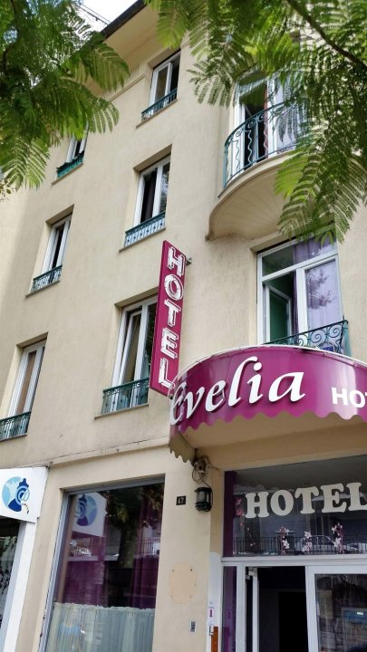 伊维利亚酒店(Evelia Hotels)
