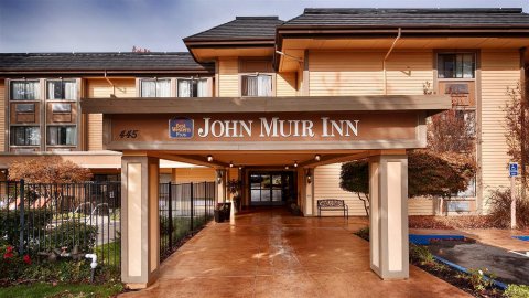 约翰缪尔贝斯特韦斯特酒店(Best Western John Muir Inn)