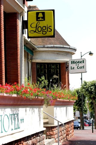 鹿之家酒店(Logis Hotel Le Cerf)