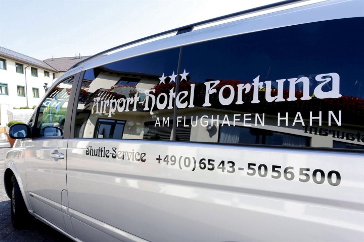 弗杜那机场酒店(Airport-Hotel Fortuna)