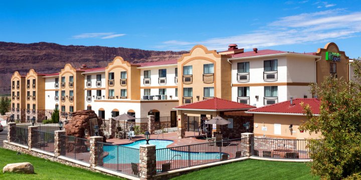 摩押套房智选假日酒店(Holiday Inn Express Hotel & Suites Moab, an IHG Hotel)