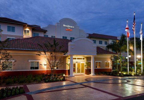 迈尔斯堡 I-75/墨西哥海湾镇中心公寓式酒店(Residence Inn by Marriott Fort Myers at I-75 and Gulf Coast Town Center)