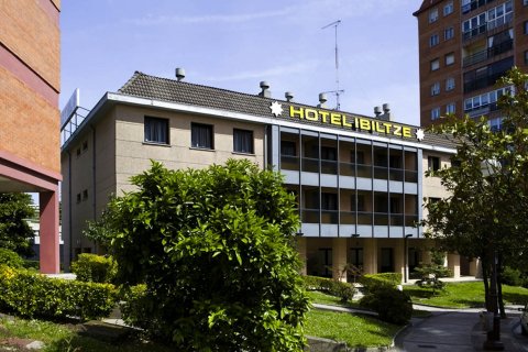 伊比尔兹酒店(Hotel Ibiltze)