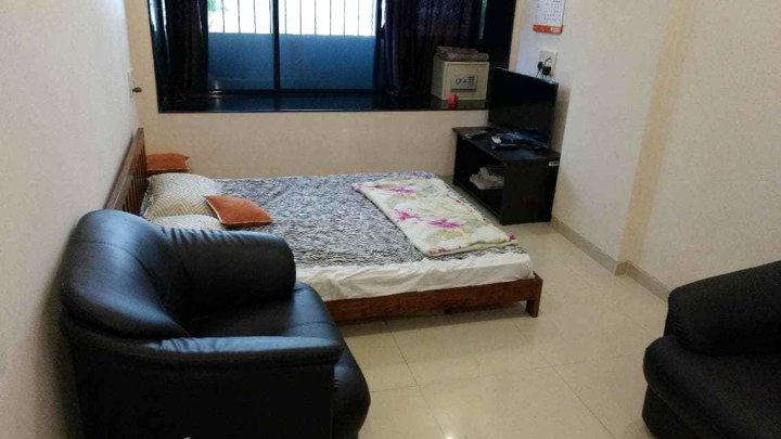 Delightful Stylish Apartment Rooms in Andheri