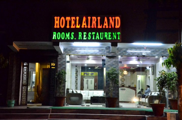 Hotel Airland