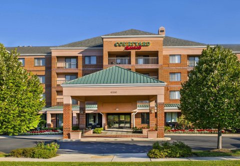 杜勒斯市中心万怡酒店(Courtyard by Marriott Dulles Town Center)