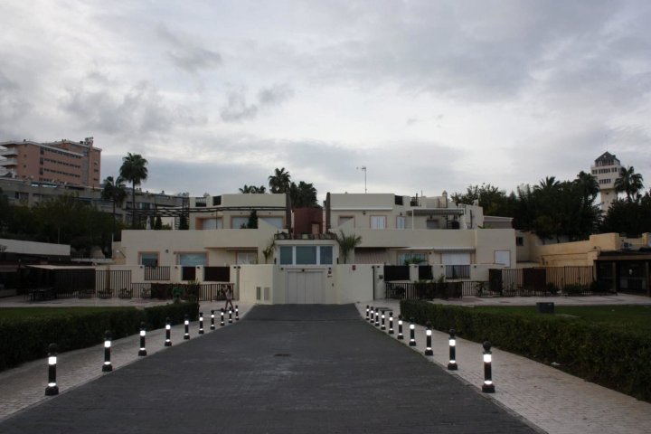 托雷莫里斯 2 居公寓酒店 - 附阳台 - 离海滩 2 米(Apartment with 2 Bedrooms in Torremolinos, with Terrace - 2 m from The Beach)