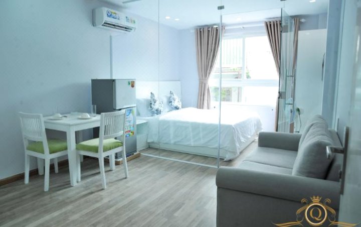 Queen Central Hotel and Apartment - Dinh Cong Trang