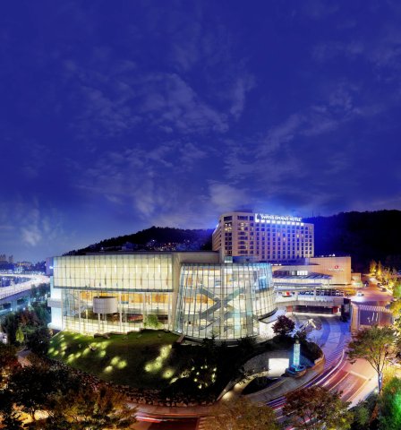 首尔斯维斯格兰德酒店(原.首尔希尔顿大酒店)(Swiss Grand Hotel Seoul)