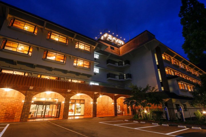 花椿温泉酒店(Hanatsubaki)