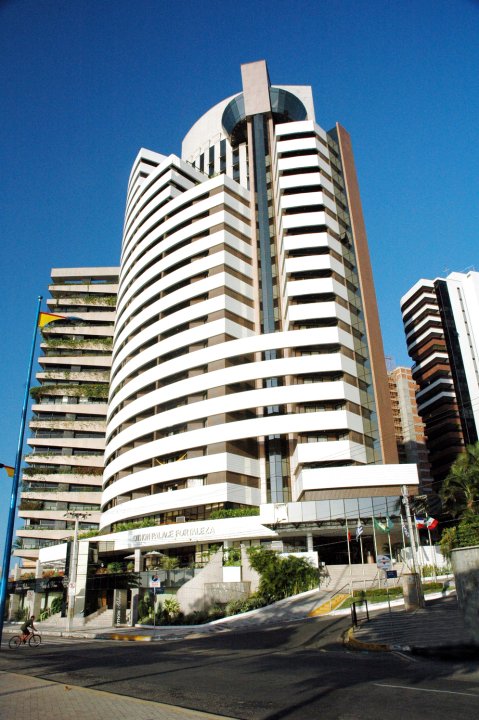 福特莱萨贝拉玛蓝树大楼(Blue Tree Towers Fortaleza Beira Mar)