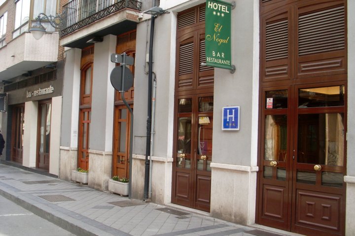 伊尔诺加尔酒店(Hotel El Nogal)