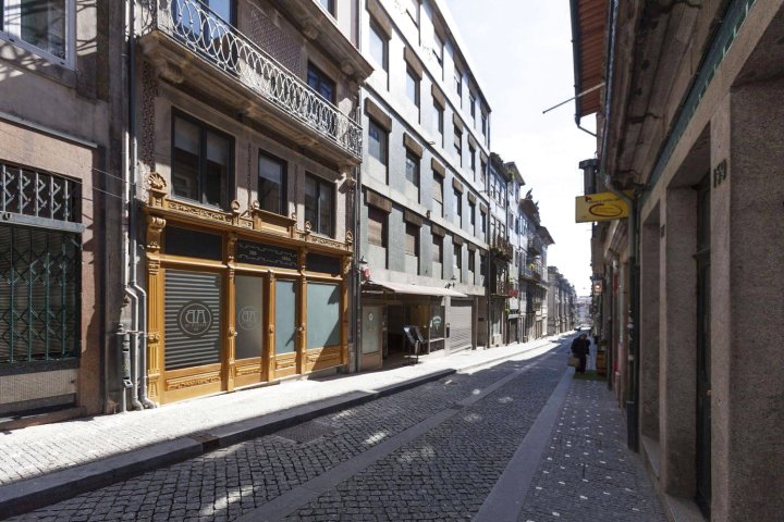 波尔图当地公寓(Oporto Local Studios)