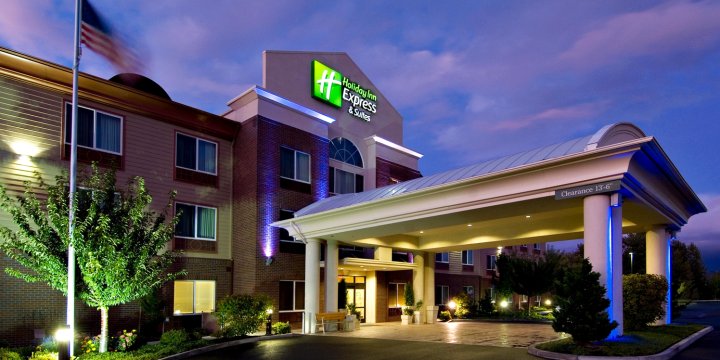 梅德福中心点智选假日套房酒店(Holiday Inn Express Hotel & Suites Medford-Central Point, an IHG Hotel)