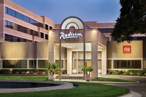森尼维耳 - 硅谷丽笙酒店(Radisson Hotel Sunnyvale - Silicon Valley)