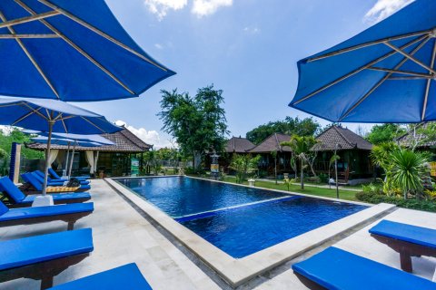 伦邦岸舒适别墅酒店 - 威兹拉(The Cozy Villas Lembongan by Wizz)