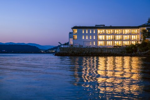 大理海上白宫·诗莉莉半岛酒店