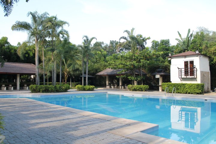 维斯塔维尔德度假村(Vista Verde Resort)