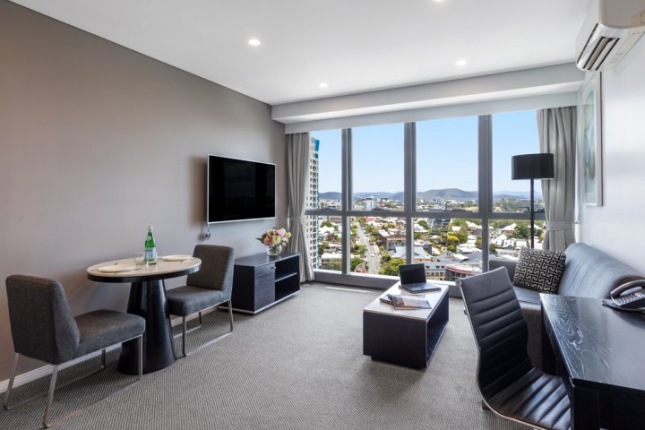 美利通套房酒店-布里斯班阿德莱德街(Meriton Suites - Adelaide Street, Brisbane)