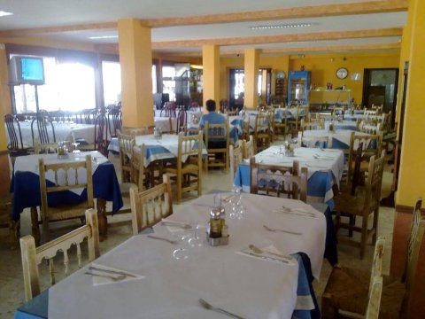 卡洛斯三世旅馆及餐厅(Hostal Restaurante Carlos III)