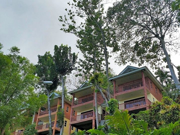 马拉萨格花园生态旅游村(Gardens of Malasag Eco Tourism Village)