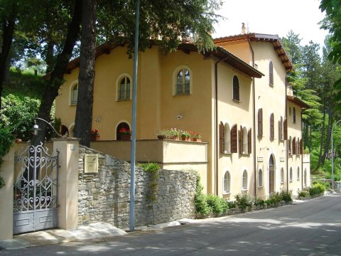 罗坎达德尔博尔戈酒店(La Locanda del Borgo)